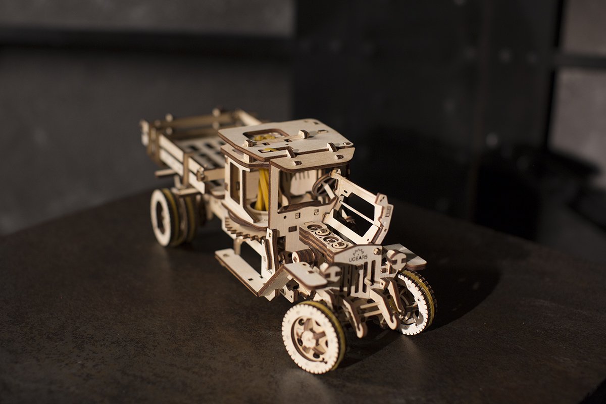 UGEARS 3D Self Propelled Wooden Model UGM 11 Truck