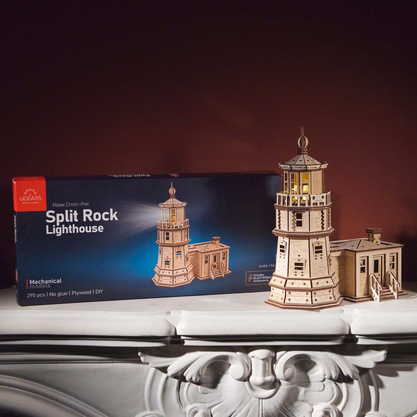 UGEARS Split Rock Lighthouse 3D Puzzle – DIY Miniature Kit Wooden Models for Adults to Build with LED Nightlight - 3D Wooden Puzzles - Crafts for Adults Gifts for Engineers - 295 Pcs