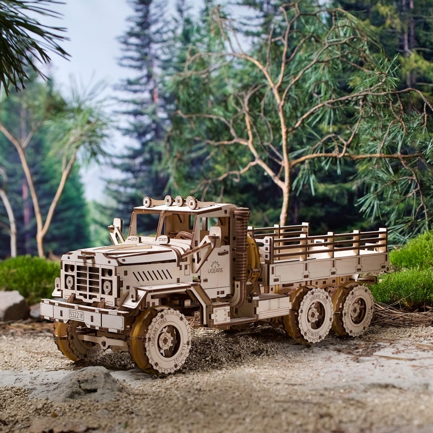 UGEARS Wooden 3D Puzzles for Adults - Cargo Truck Model Car Kits - 3D Wooden Puzzles for Adults - Hobbies for Men to Build Spring-Powered 6x6 Off-Road Vehicle Puzzle Games - 550 Pcs