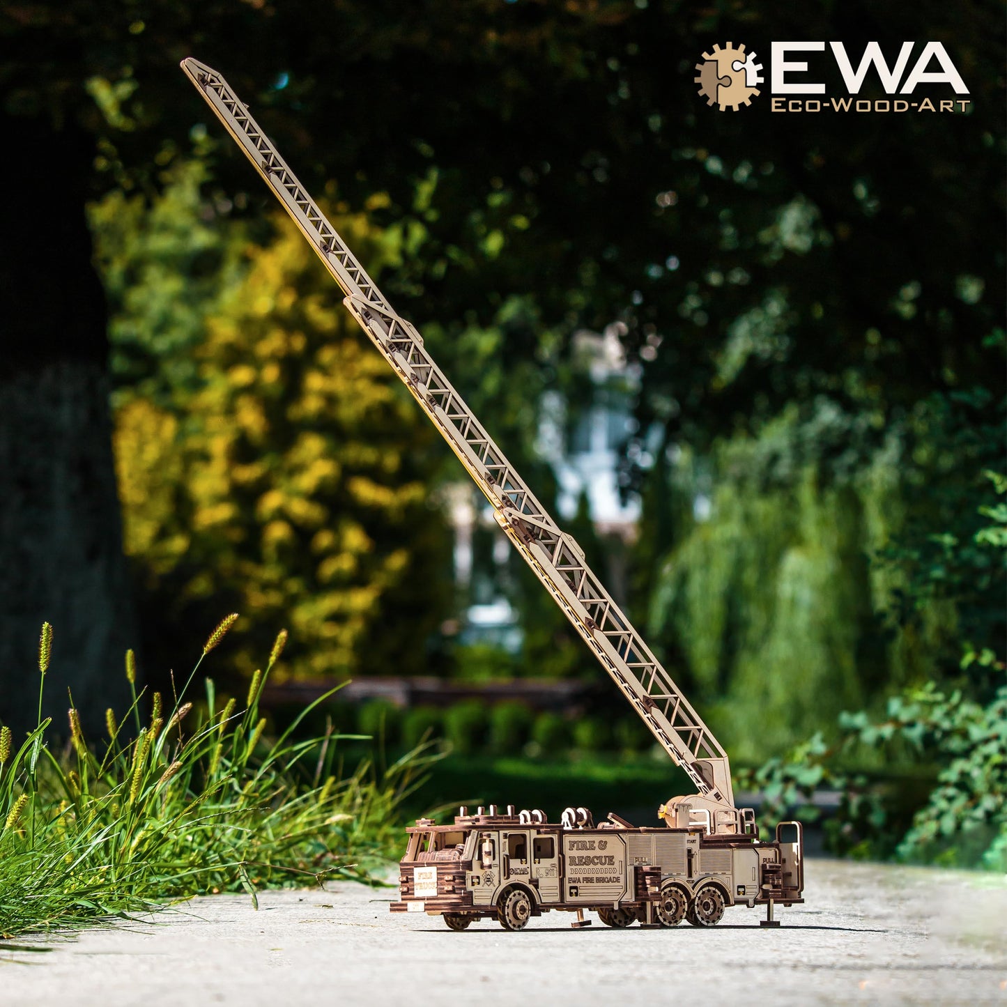 3D Wooden Puzzle - DIY 3D Puzzle Wooden Fire Truck Mechanical Model Kit with Wind Up Mechanism, Adjustable Ladder & More - 3D Puzzles for 15 yrs Above & Adults - Eco Wood Art, 439 Pieces