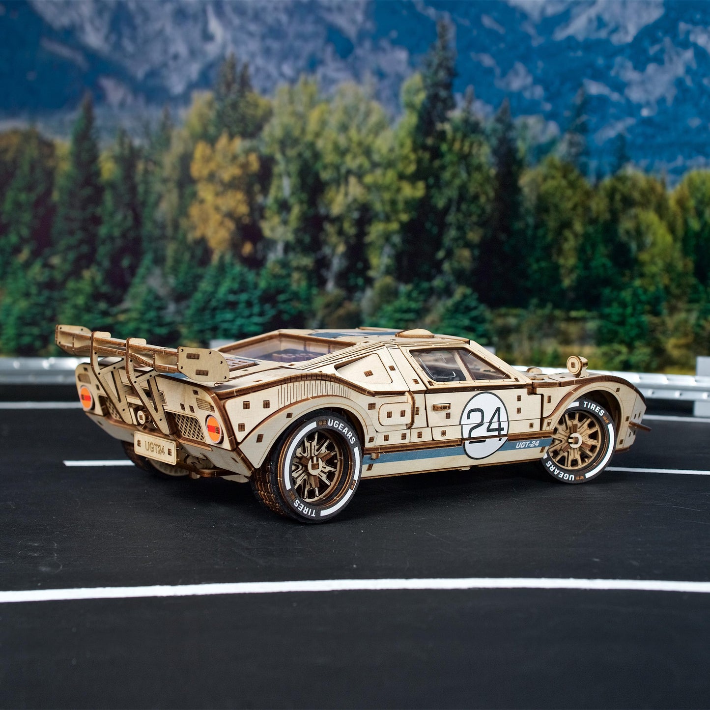 UGEARS UGT-24 Endurance Racer 3D Wooden Puzzles for Adults - DIY Model Car Kits 3D Puzzle, Mechanical Wooden Model Kits for Adults to Build, Wood Sports Car Racing Brain Teaser, Hobby Gift